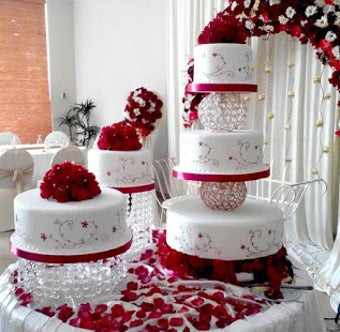 Image 3 for Wedding cake decoration