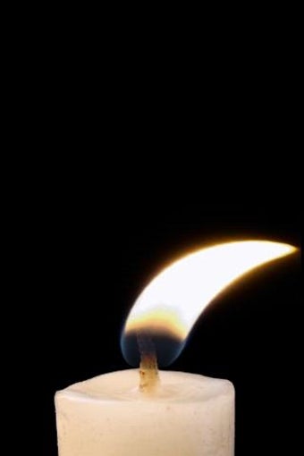 Image 0 for Candle Free