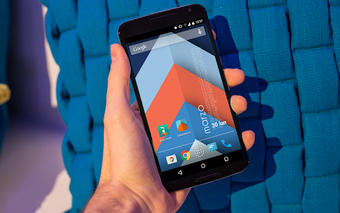 Image 0 for Chrooma Live Wallpaper
