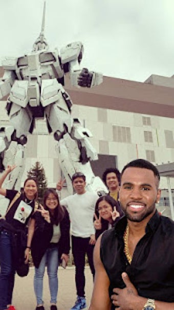 Image 3 for Selfie With Jason Derulo