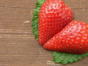 Image 2 for Strawberry Wallpapers