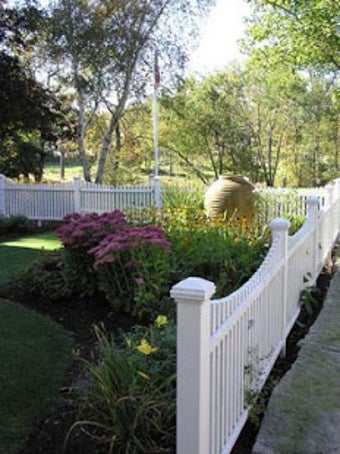 Image 0 for 400 Fence House Design
