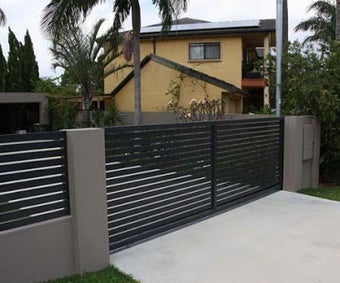 Image 3 for 400 Fence House Design