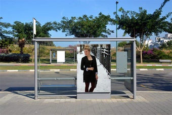 Image 0 for Make me Famous Photo Fram…