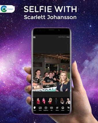 Image 3 for Selfie With Scarlett Joha…