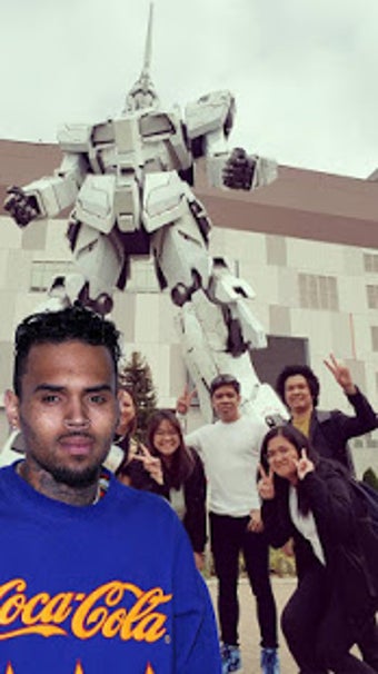 Image 1 for Selfie With Chris Brown