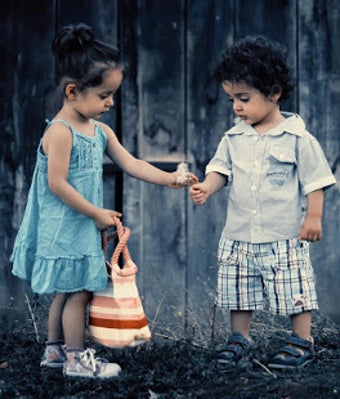 Imagen 2 para BROTHER & SISTER Video St…