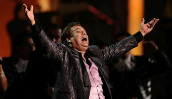 Image 2 for Juan Gabriel Mp3