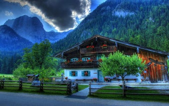Image 0 for Luxury House Puzzle