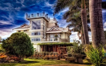 Image 1 for Luxury House Puzzle