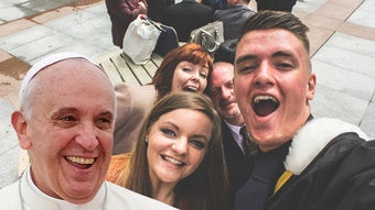 Imagen 0 para Selfie with Pope Francisc…