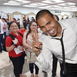 Icono de programa: Selfie With Chris Brown