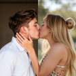 Icono de programa: AI VideoAI KissAI Hug-Vid…